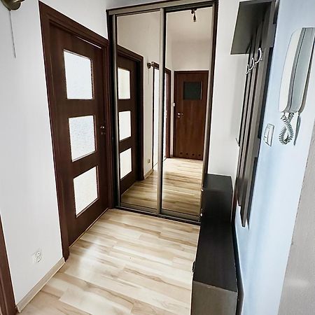 Apartament Blisko Centrum Daire Varşova Dış mekan fotoğraf
